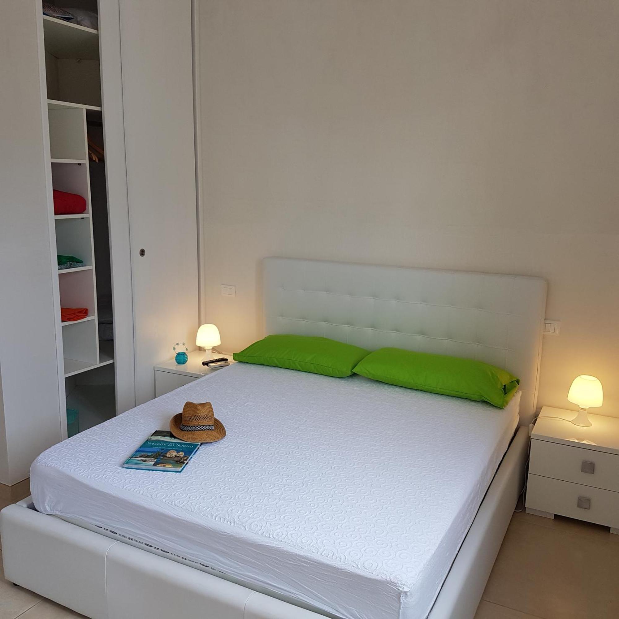 Open Space Studio Flat Torre dell'Orso Exterior photo