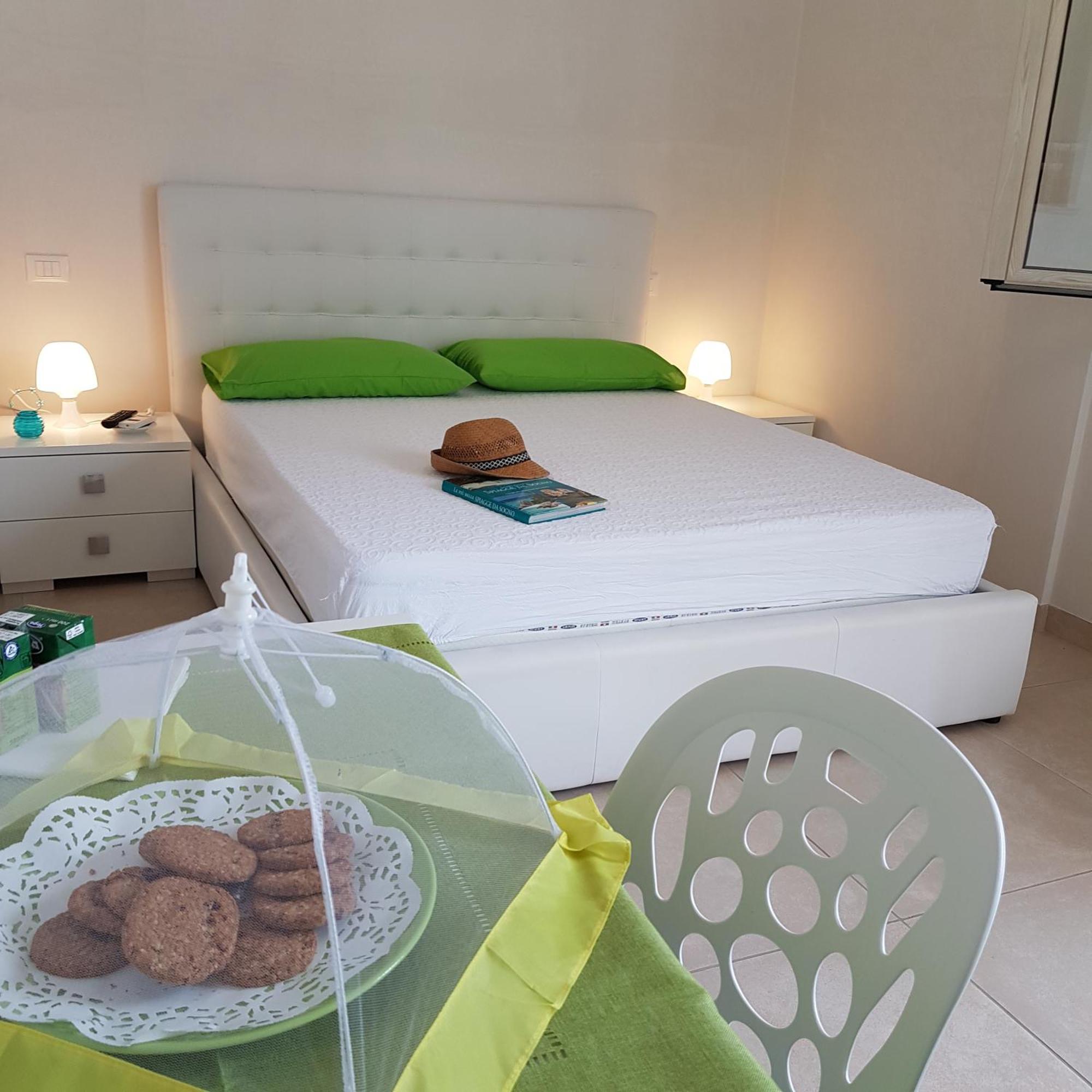 Open Space Studio Flat Torre dell'Orso Exterior photo